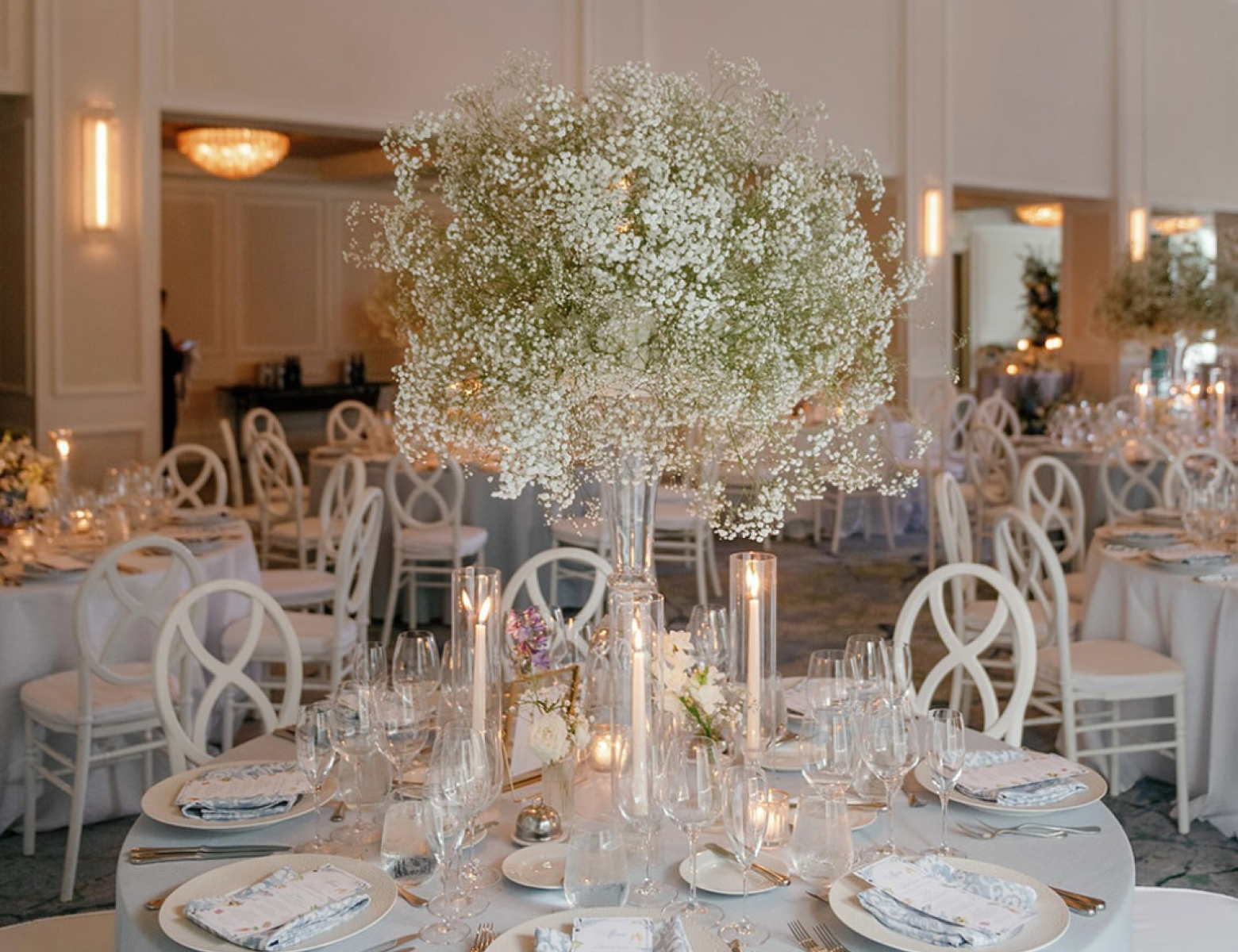 Wedding florals and table set up